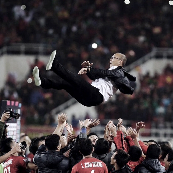 Vietnam’s Football Hero Park Hang-seo Arrives in Korea with National Team